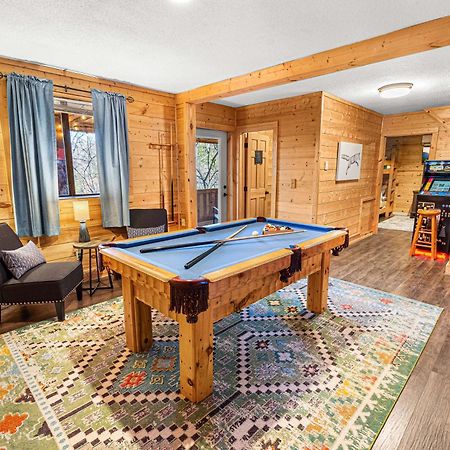 The Family Stone Luxe Cabin Sleeps 12 Hot Tub Dogfriendly Dollywood Pigeon Forge Zewnętrze zdjęcie