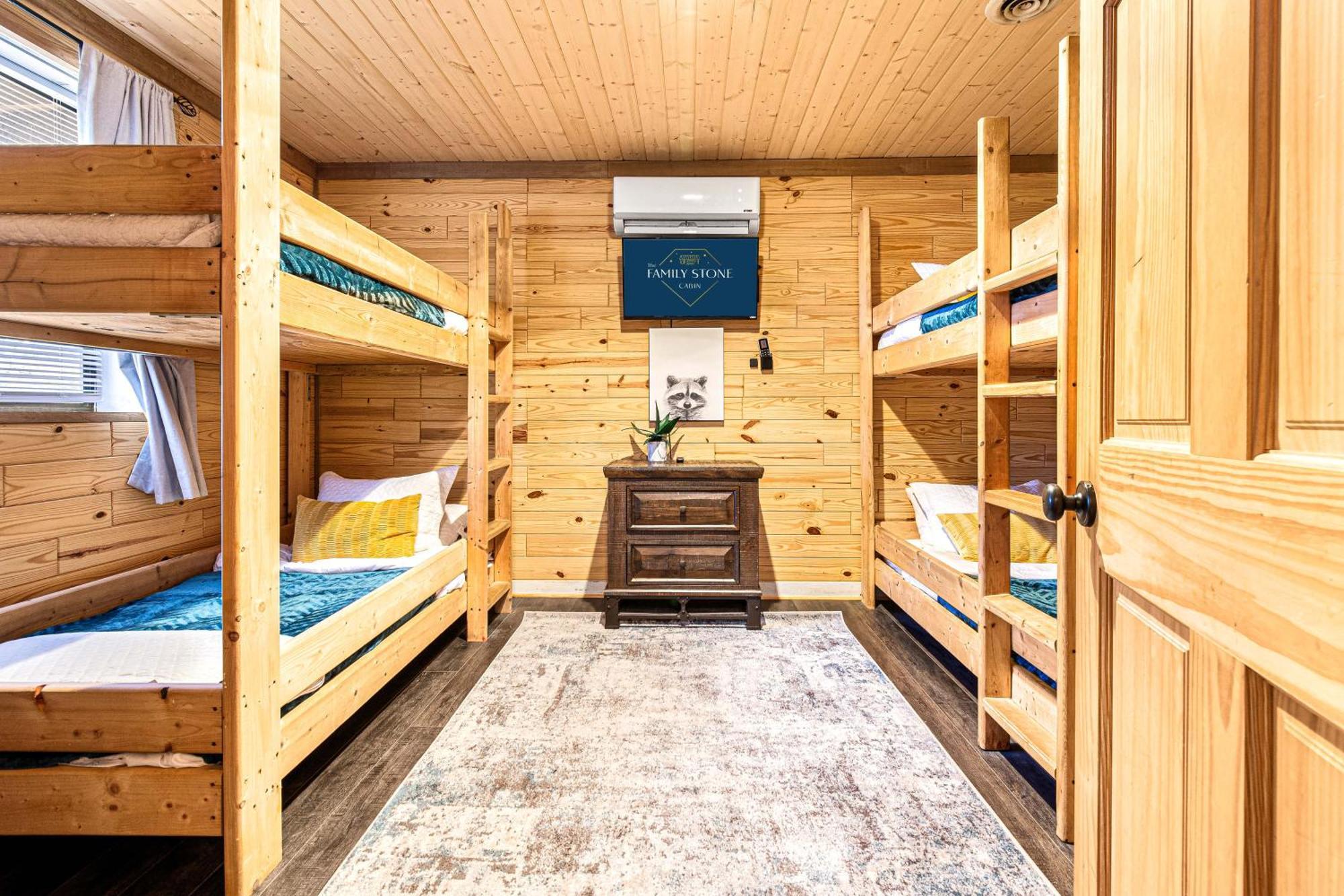 The Family Stone Luxe Cabin Sleeps 12 Hot Tub Dogfriendly Dollywood Pigeon Forge Zewnętrze zdjęcie