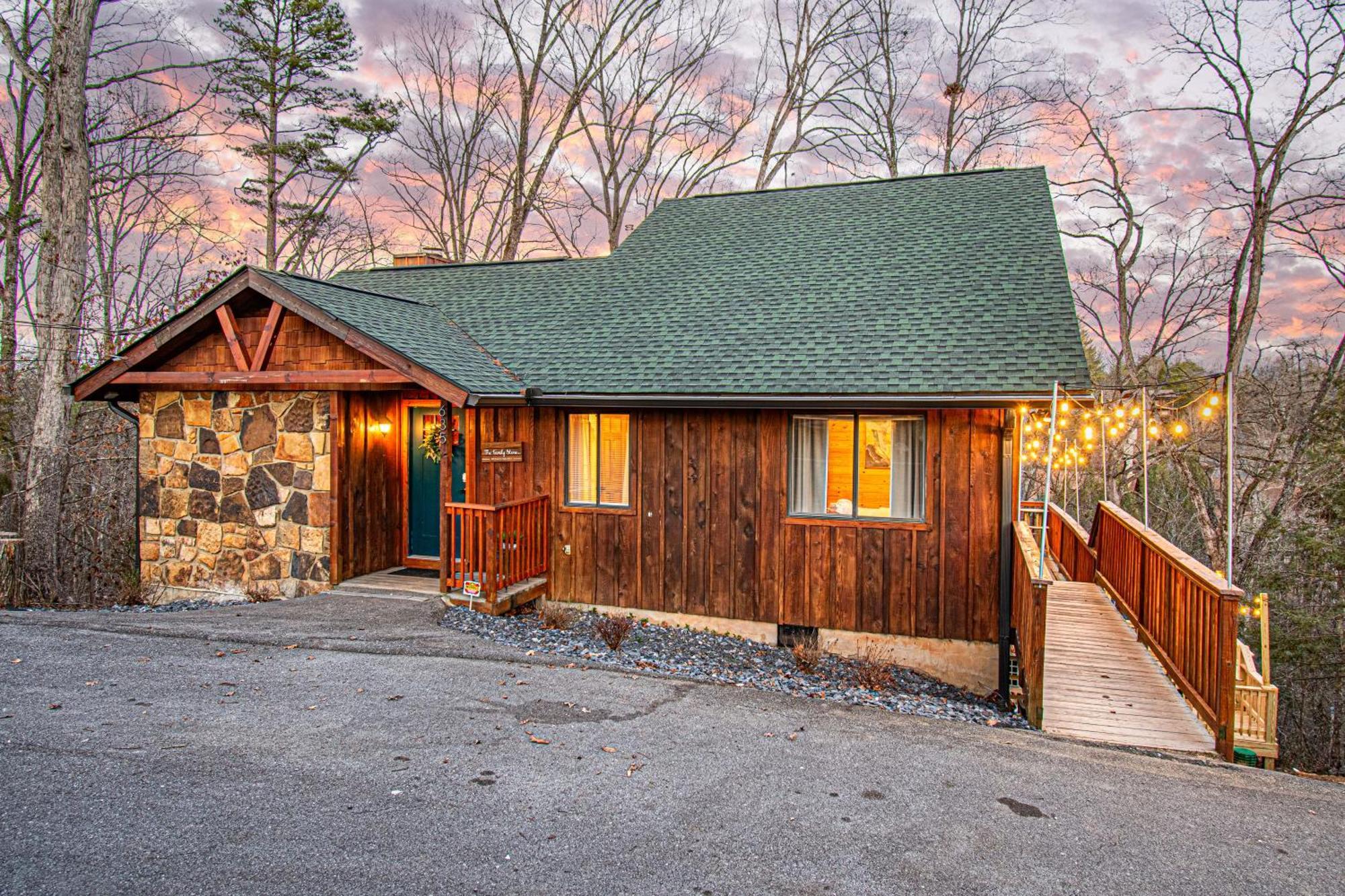 The Family Stone Luxe Cabin Sleeps 12 Hot Tub Dogfriendly Dollywood Pigeon Forge Zewnętrze zdjęcie